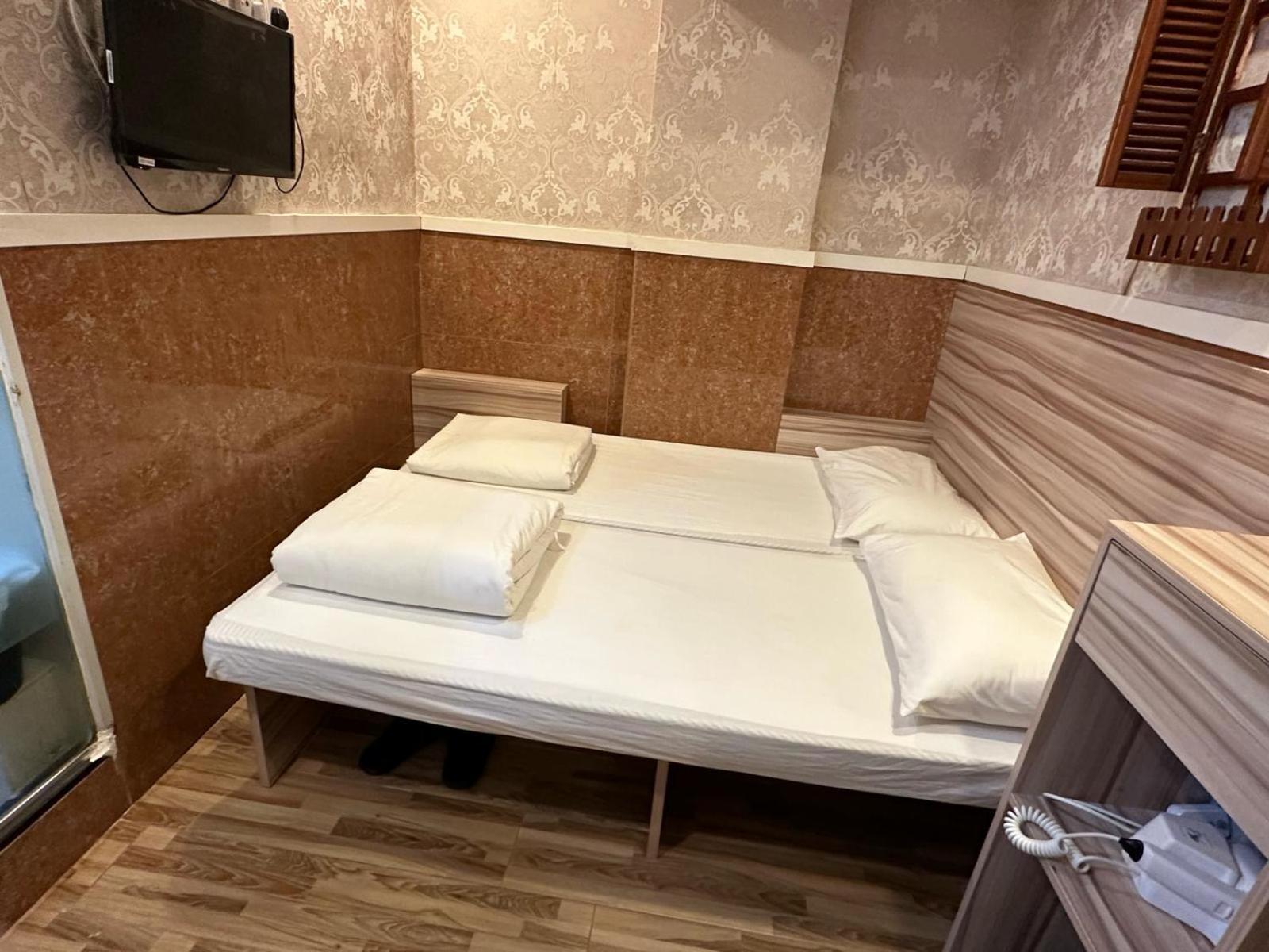 Hop Inn On Nathan Road Гонконг Екстер'єр фото